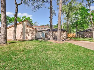 16215 Spinnaker Dr, Crosby, TX 77532