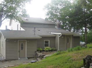 335 Crest Dr, Ballwin, MO 63021