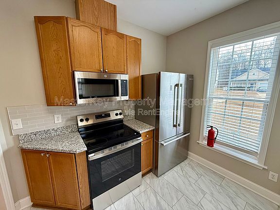 4th image of 217 Marino Pl