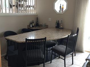 40W920 Bridle Creek Dr, St Charles, IL 60175