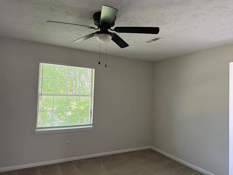 1104 Long Meadows Dr — Photo 14