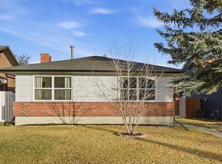 60 W Sunmount Close SE, Calgary, AB T2X 1V6