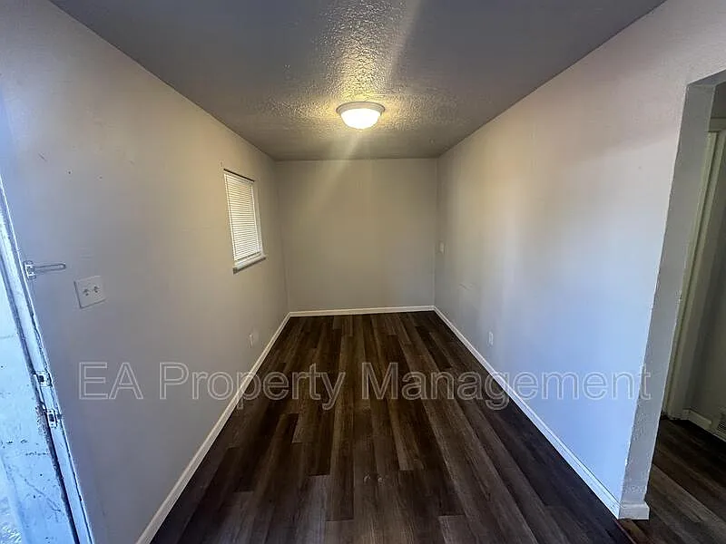 2 bed, 1.0 bath, 600 sqft, $1,000 — Photo 4