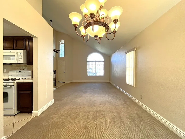940 Birmingham Dr — Photo 5