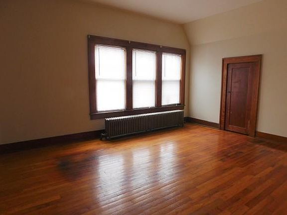 5th image of 20 Doubleday St