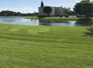 1072 Cornwall #1072-D, Boca Raton, FL 33434