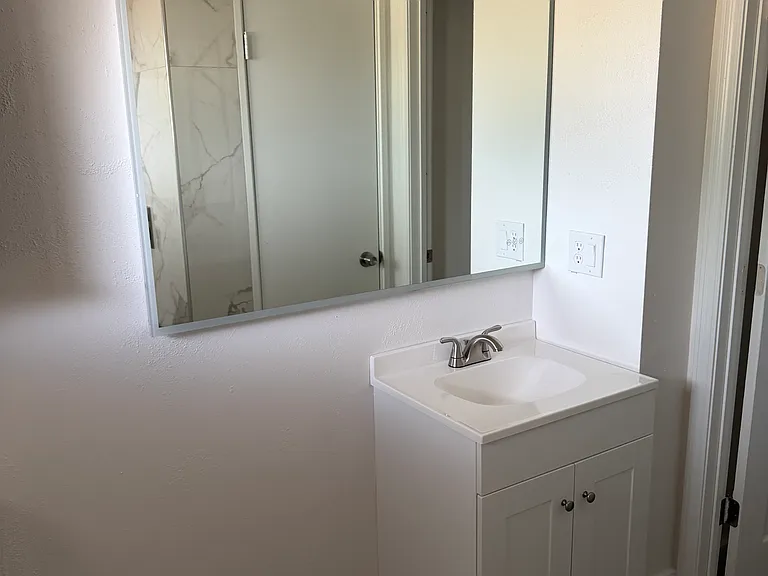 2500 Myrtle Ave — Photo 14