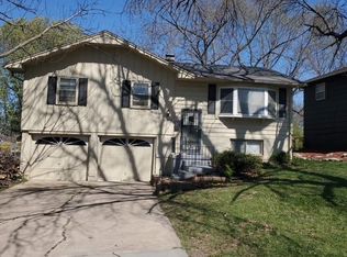 8315 Lane Ave, Raytown, MO 64138