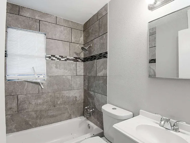 5010 Ennis St #3 — Photo 10