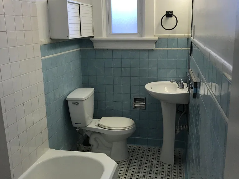 2366 Fairview Ave — Photo 27