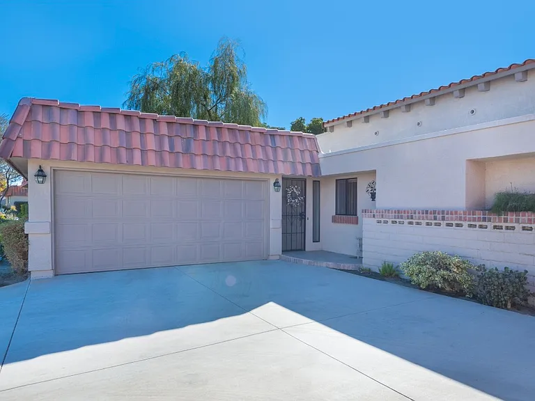 77271 Olympic Way — Photo 1