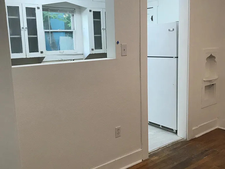 816 W Lynwood Ave — Photo 6