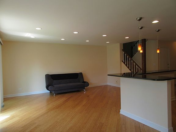 5th image of 428 Mallard Dr