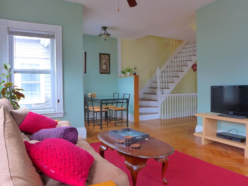 1st image of 12 Oakland St #2