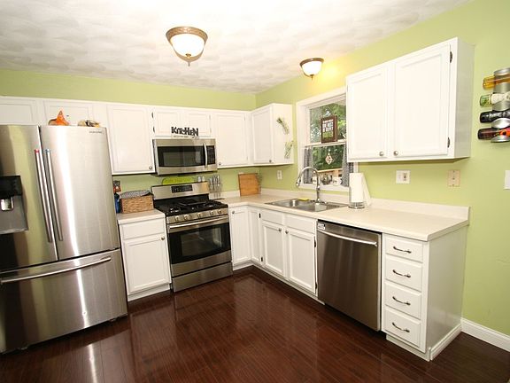 5th image of 6463 Maeve Ln