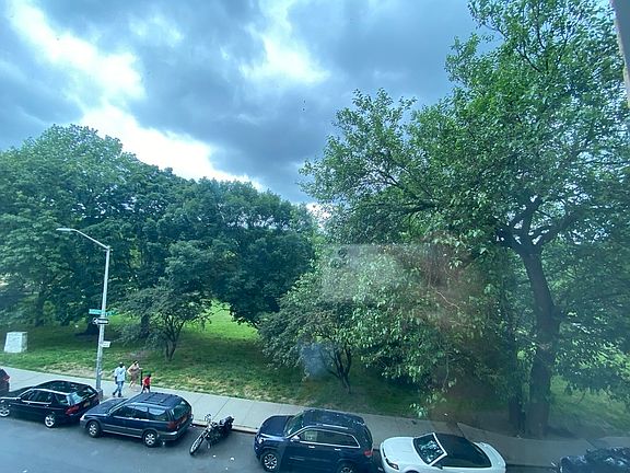 2nd image of 583 W 215th St APT A7
