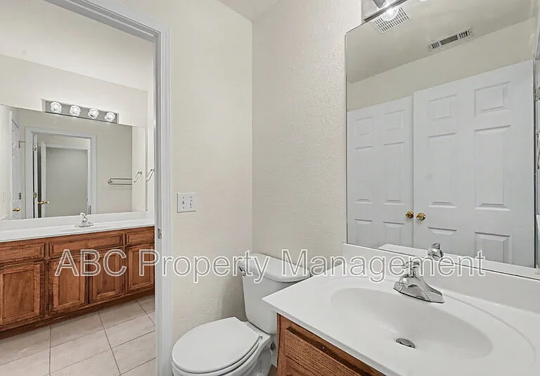 3006 SW Deerfield Blvd #2 — Photo 17