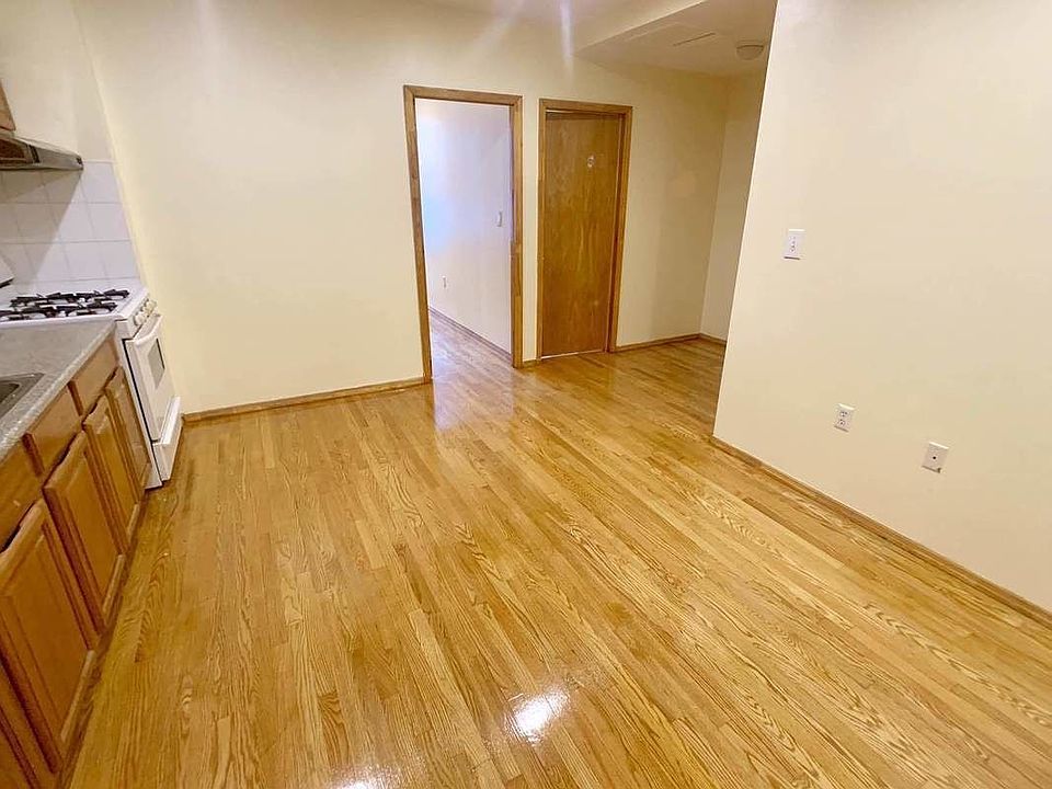 1st image of 630 Vanderbilt Ave #2R