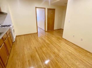 630 Vanderbilt Ave #2R, Brooklyn, NY 11238