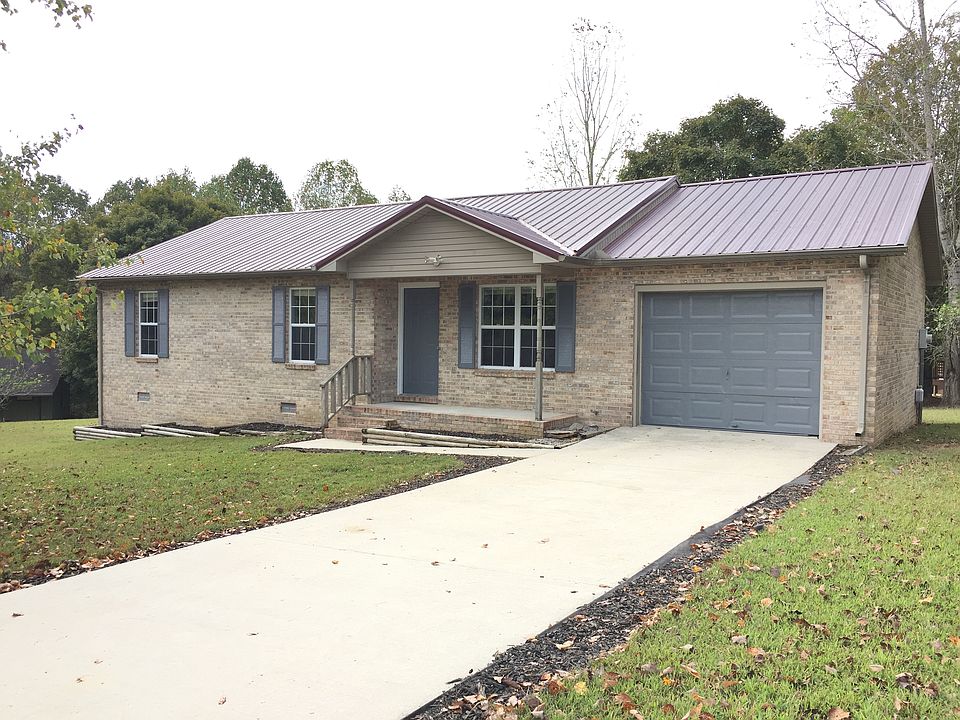 1st image of 106 Walnut Dr