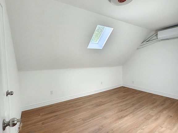 2nd image of 1356 Avenue Rd #3
