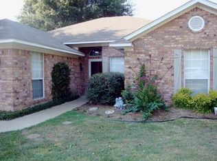 216 Wendy Dr, Whitehouse, TX 75791