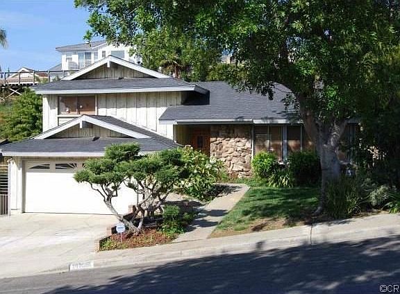 2nd image of 1495 Avion Dr