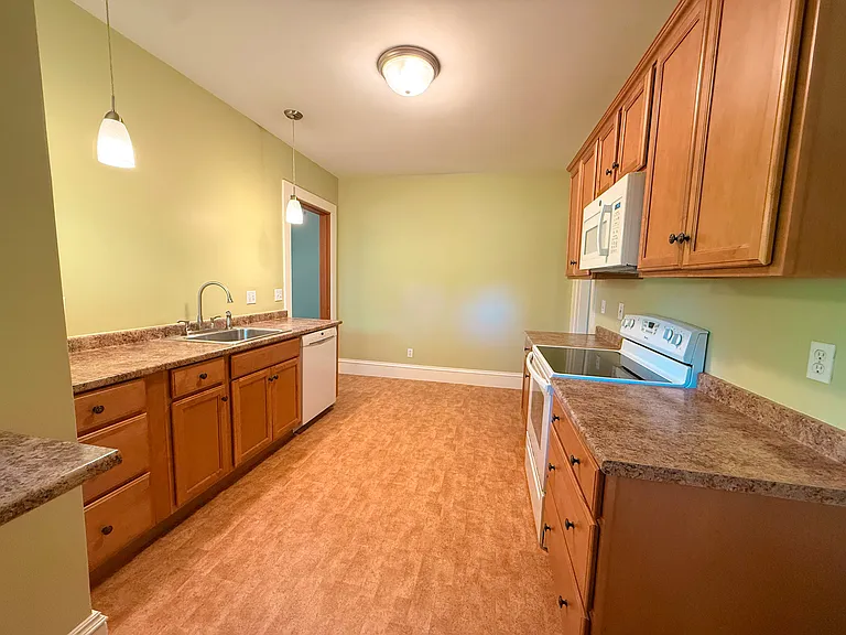 209 Bacon St #1 — Photo 14