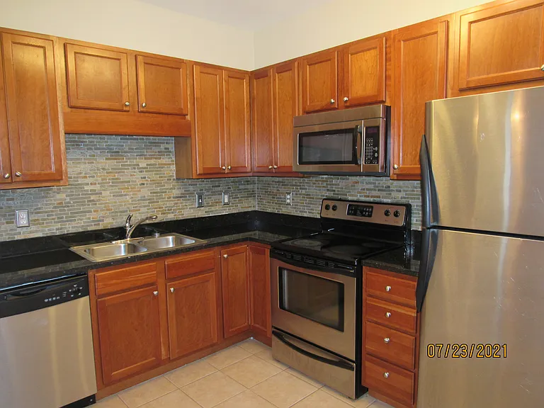 22 Trevor Dr — Photo 8