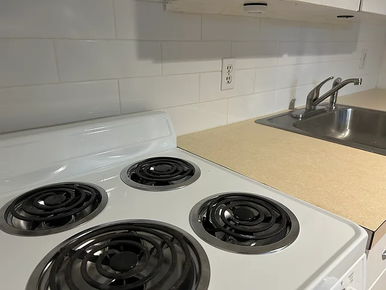 4606 California St #5 — Photo 4
