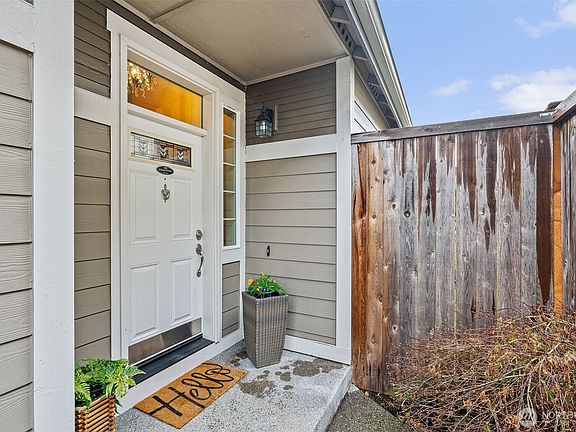 2nd image of 4649 Rochelle Street SE