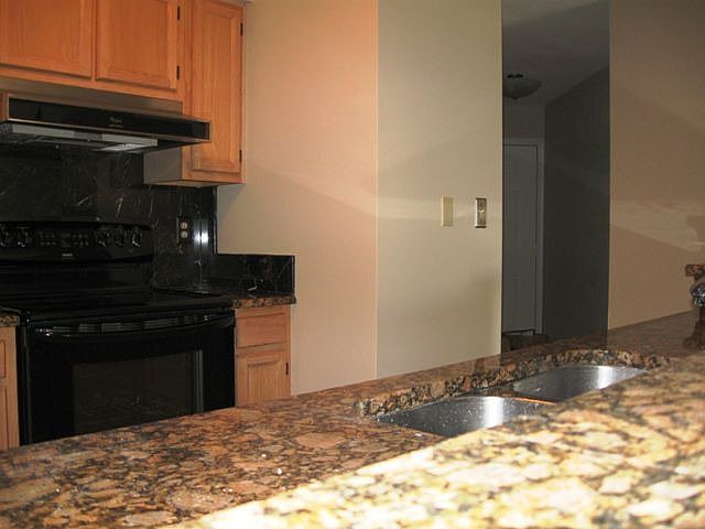 1st image of 1040 Spotswood Ave APT 202
