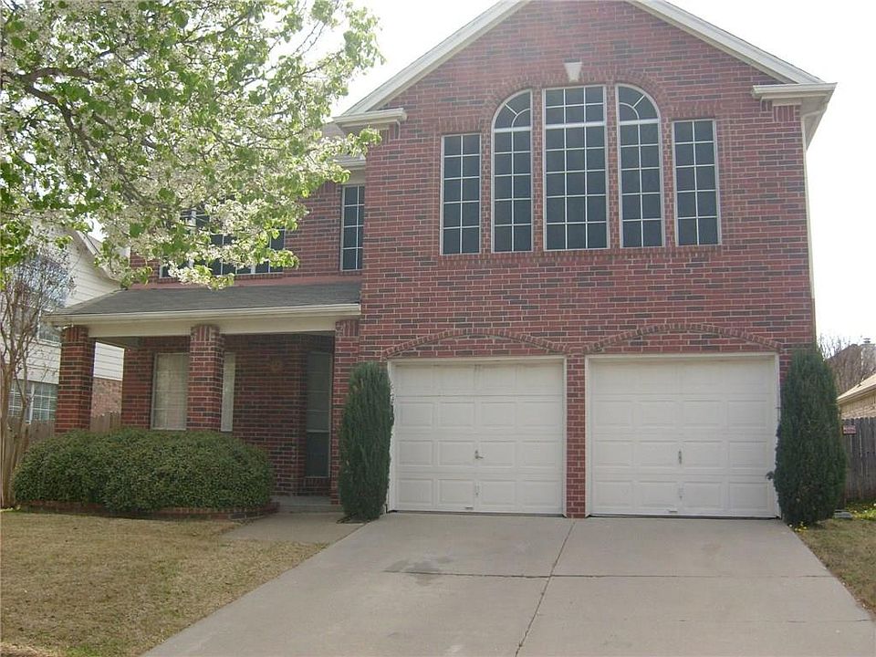 1st image of 4644 Parkmount Dr