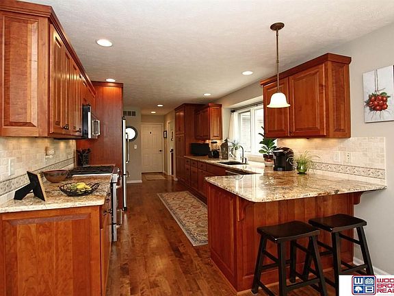 5th image of 7323 S 52nd St