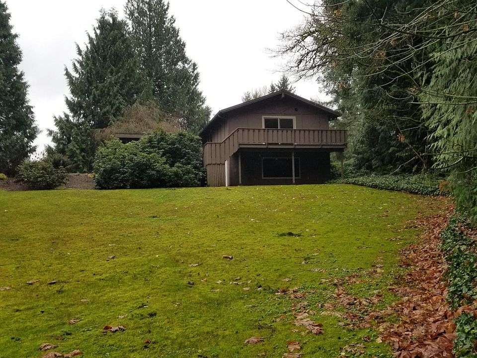 Back of house, seen on approach to farm