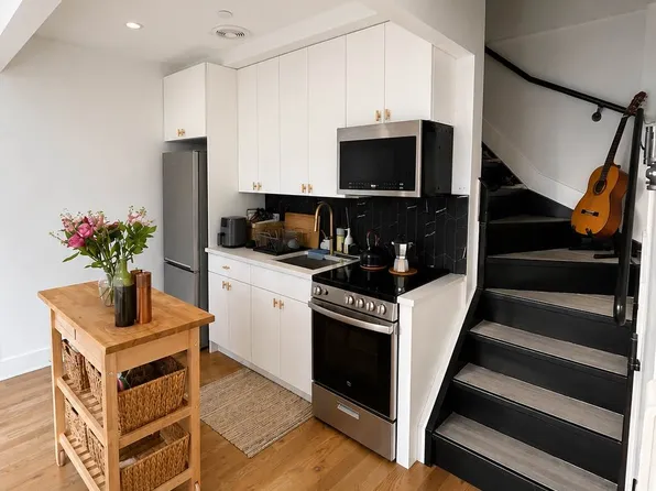 2138 Bedford Avenue image 1 of 10