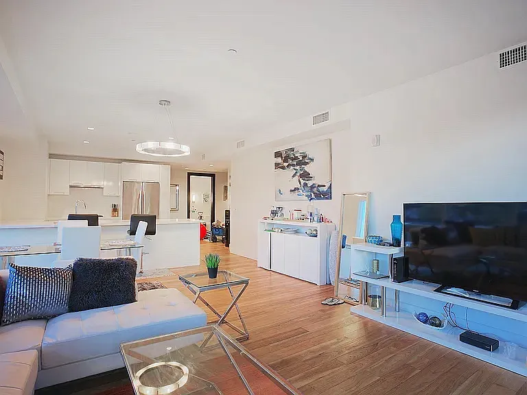 4422 N 75th St #2001 — Photo 7