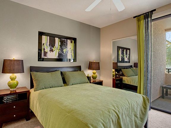 Aspire Pinnacle Peak - bedroom