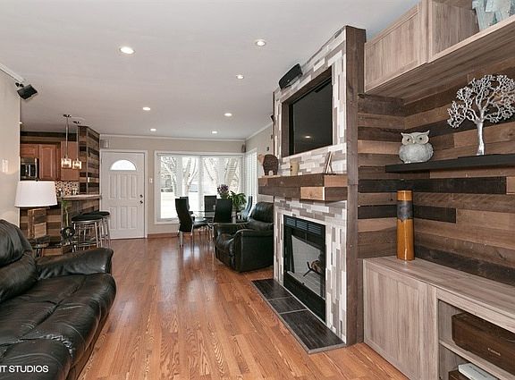 2nd image of 543 S Edgewood Ave