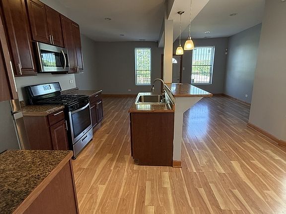2nd image of 4030 S Indiana Ave APT 3
