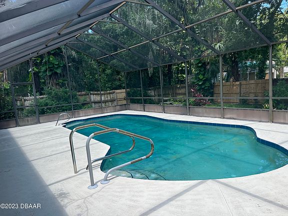 2nd image of 753 Kenowood Dr