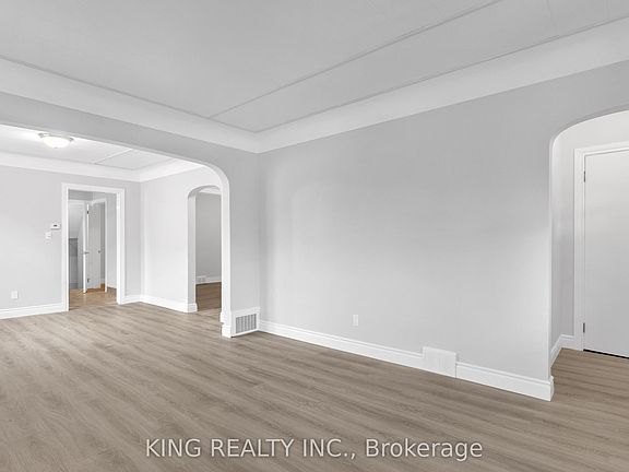 5th image of 908 Trafalgar St