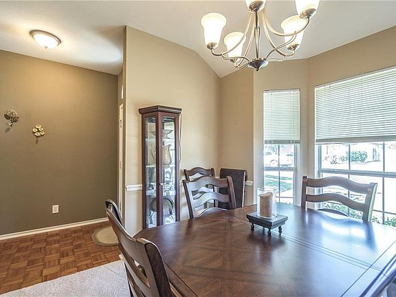 4th image of 1444 Bregenz Ln