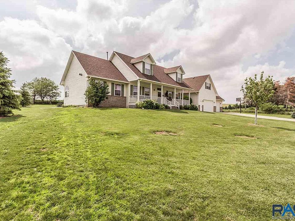 305 E Pine Lake Dr, Sioux Falls, SD 57110 Zillow