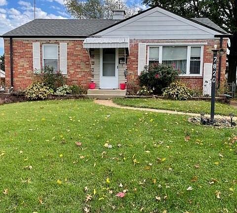 3rd image of 7820 Parkwood Dr