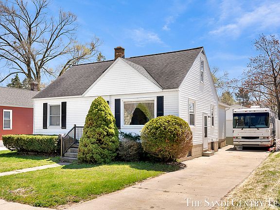 2nd image of 1322 Waverly Ave