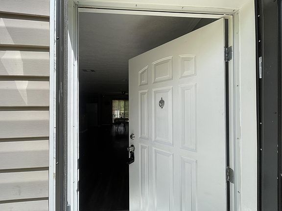 3rd image of 188 Alma Dr