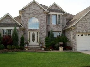 56379 Broadmoor Ln, Macomb, MI 48042