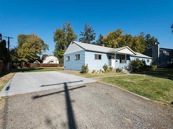 3rd image of 208 Endress St