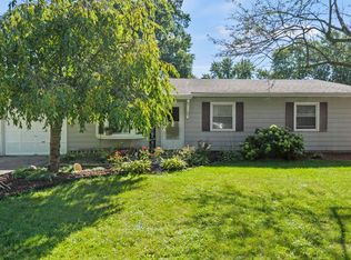 5318 Sandalwood Dr, Fort Wayne, IN 46835